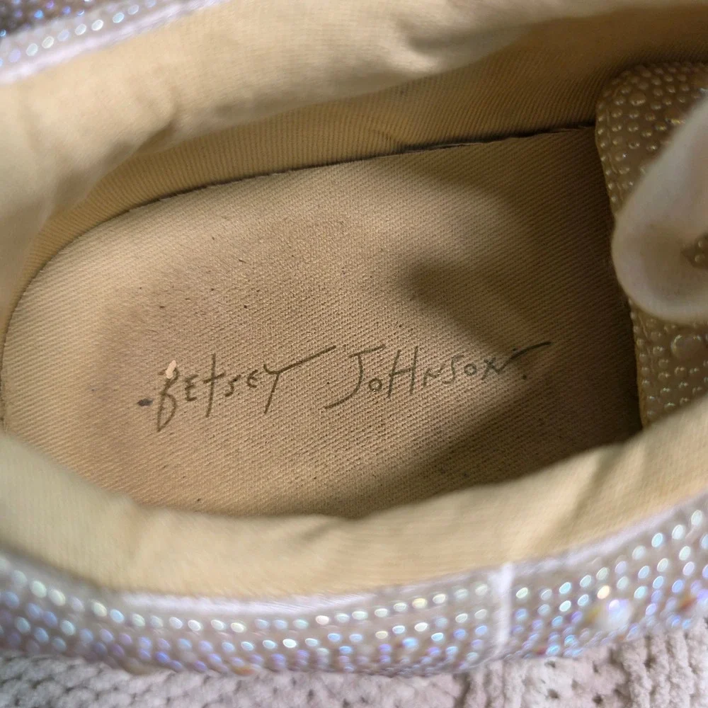 Betsey Johnson Sneakers Ivory Rhinestone Pearl Bridal Platform Womens 11
